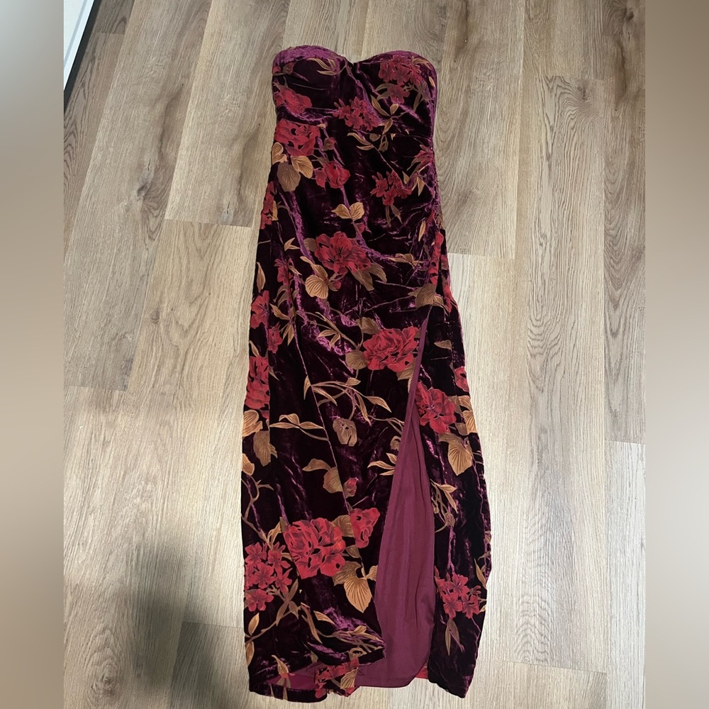 Lulu's Burgundy and Gold Velvet Dress